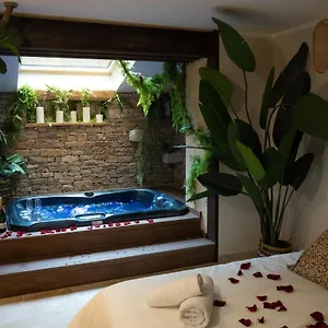 Insolite Avec Jacuzzi Privatif Millau